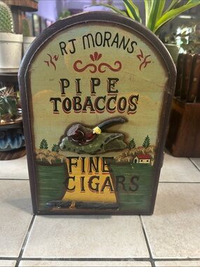 Vintage RJ Morans Pipe Tobaccos Key Holder - Green & Brown.